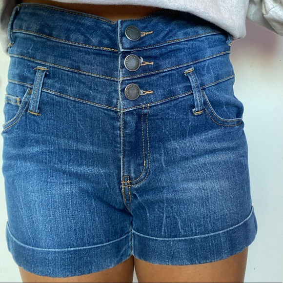 Blue jean shorts - Picture 2 of 3